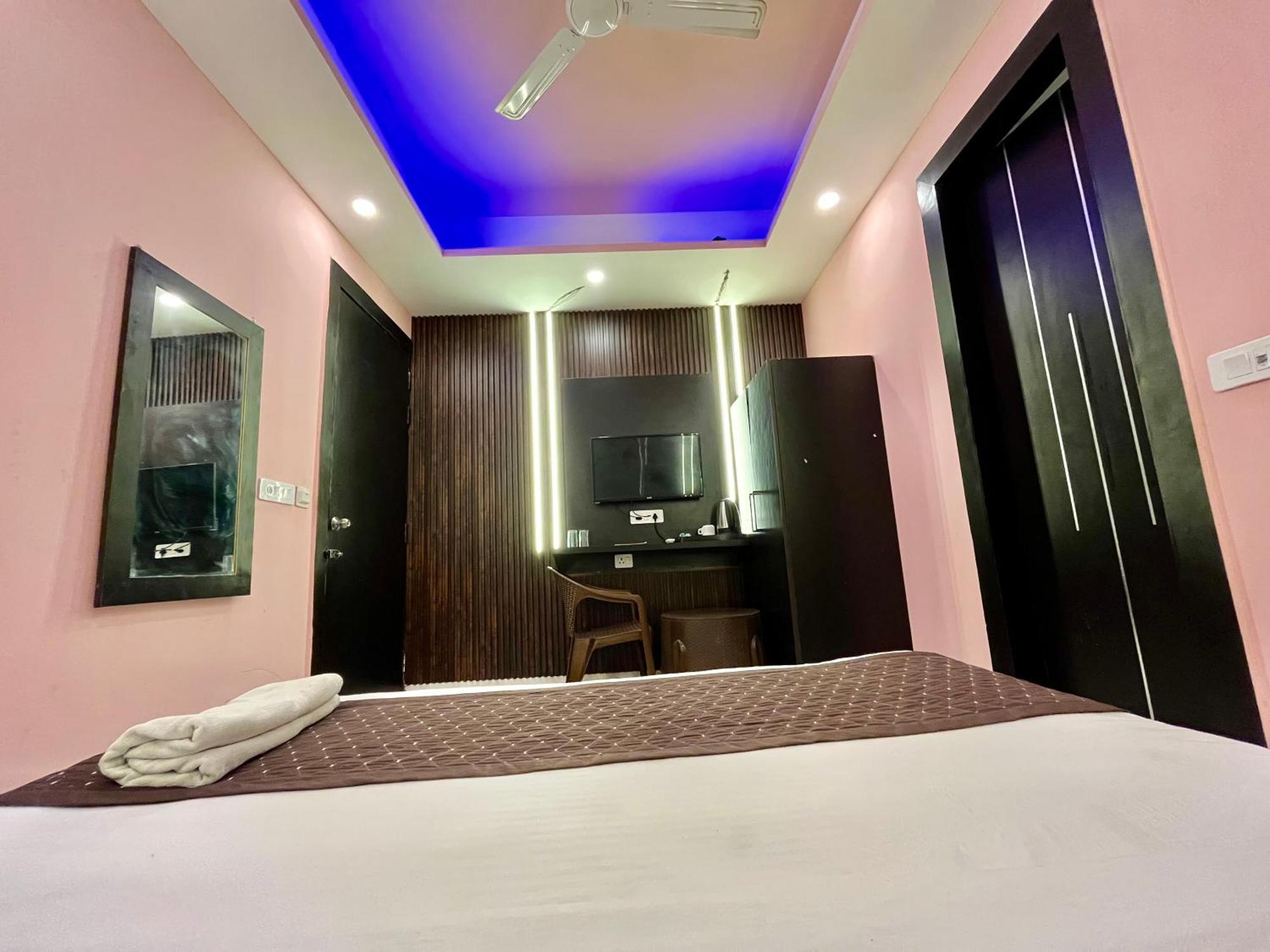 Hotel Jupiter Plaza Delhi Airport Neu-Delhi Exterior foto