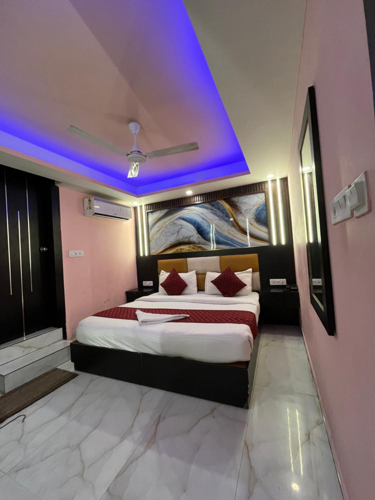 Hotel Jupiter Plaza Delhi Airport Neu-Delhi Exterior foto